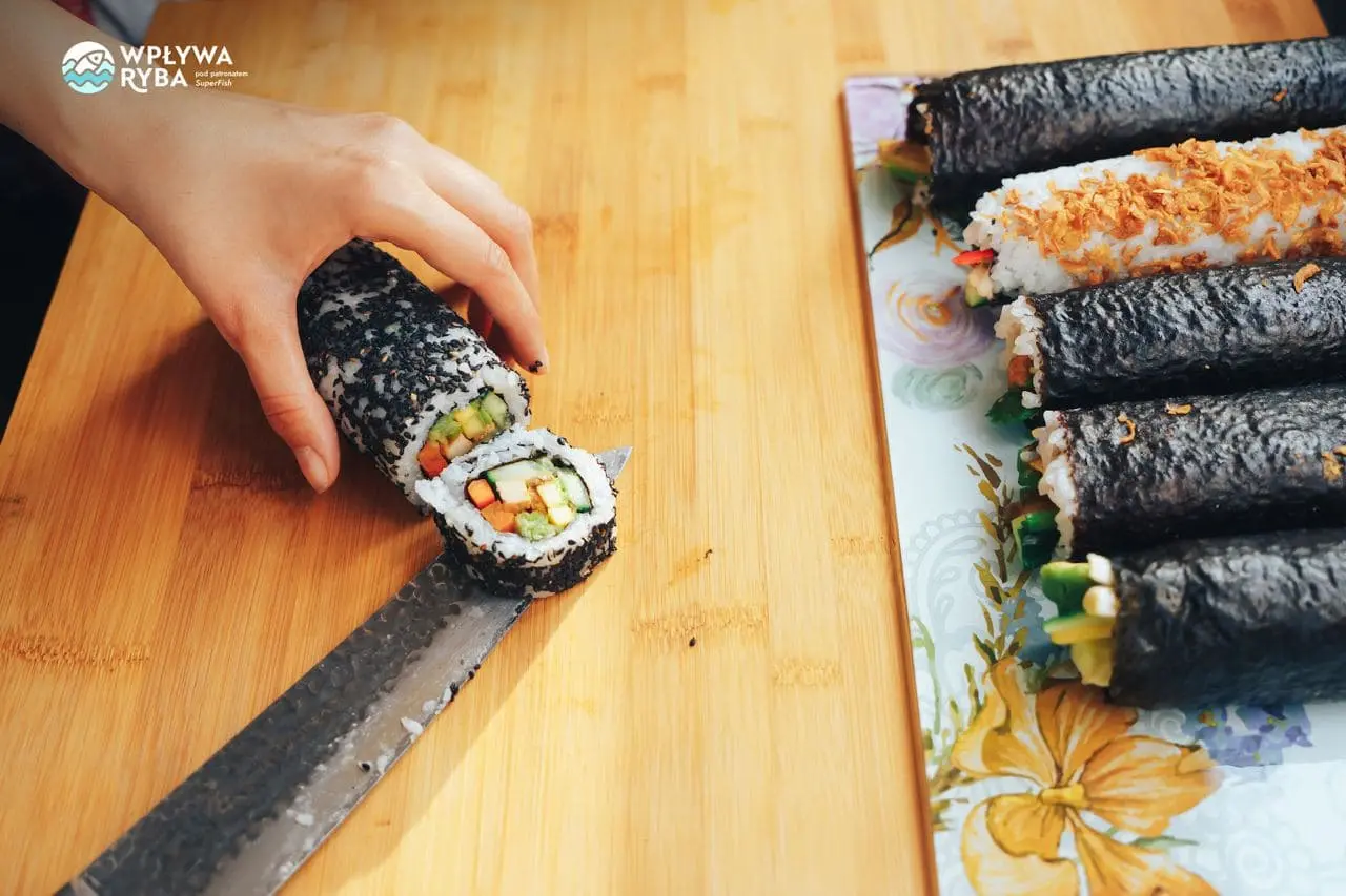 w co zawija się futomaki - Co zamiast maty bambusowej do sushi